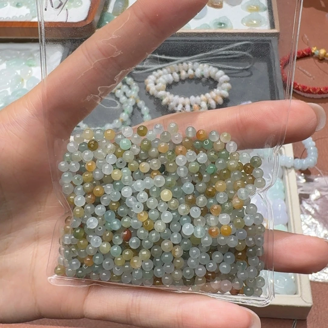未镶嵌挂件翡翠福利66个，不包邮，拍邮费发货