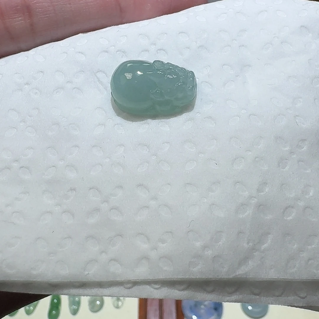 颈饰未镶嵌翡翠貔犰