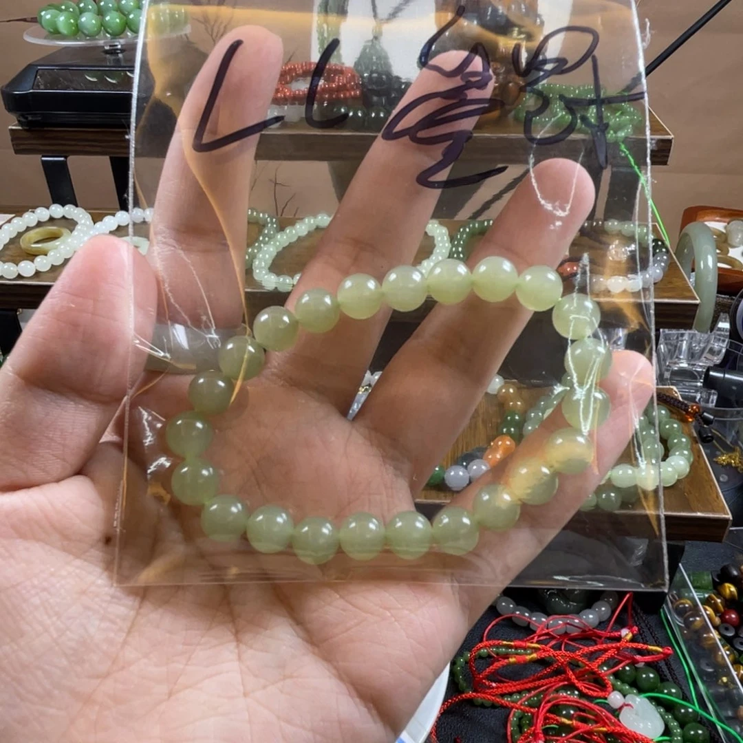 手串未镶嵌和田玉L***?