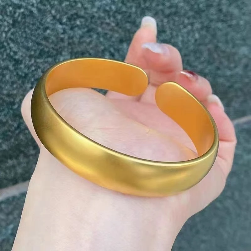 【清货专用】轮胎开口星轻奢饰品A69