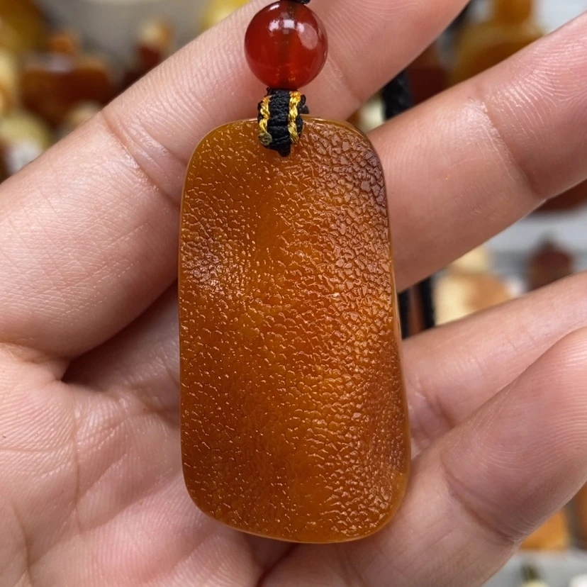 【闪购商品】琥珀颈饰未镶嵌