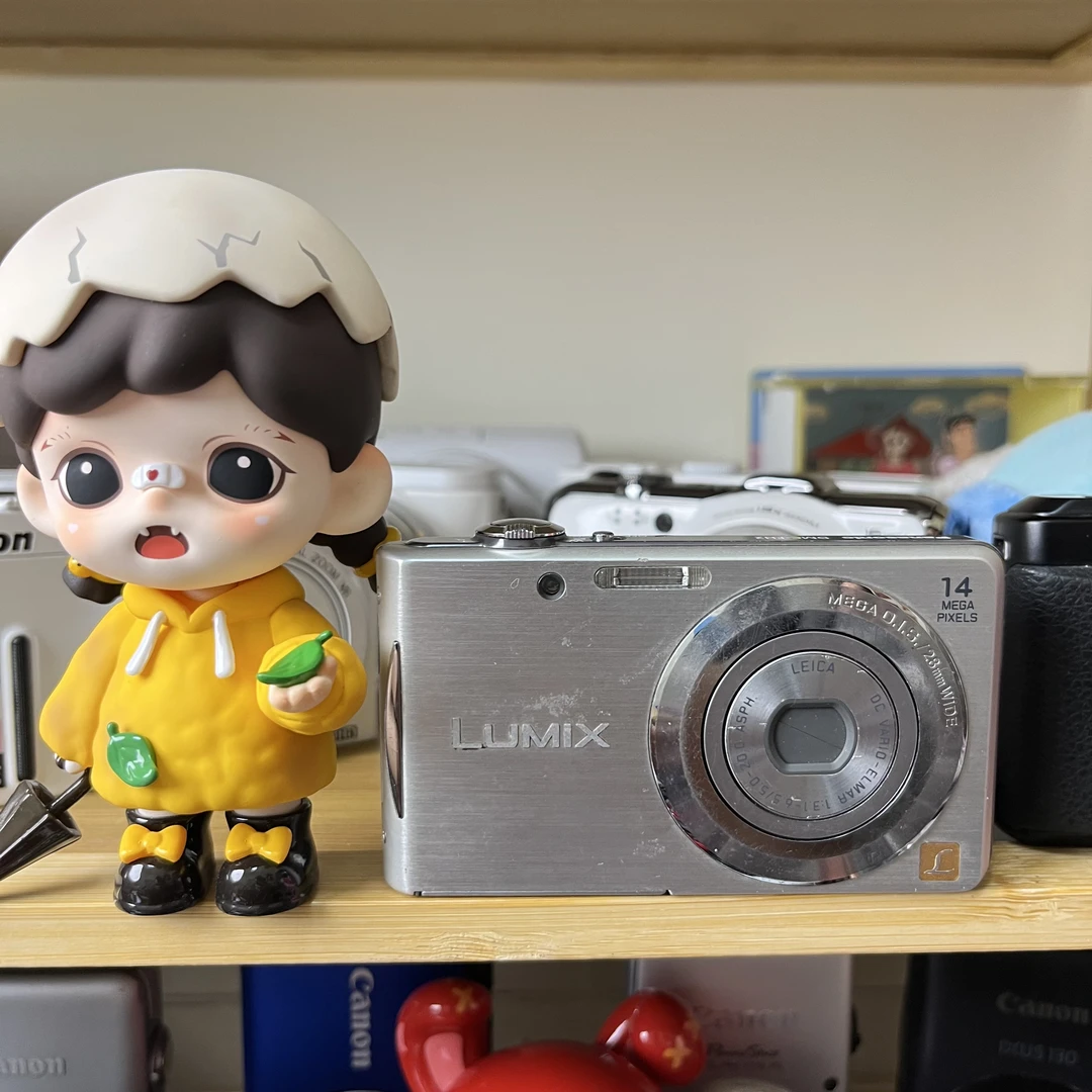 9新  松下fh2 1400w像素网红款莱卡镜头成色如图配件齐