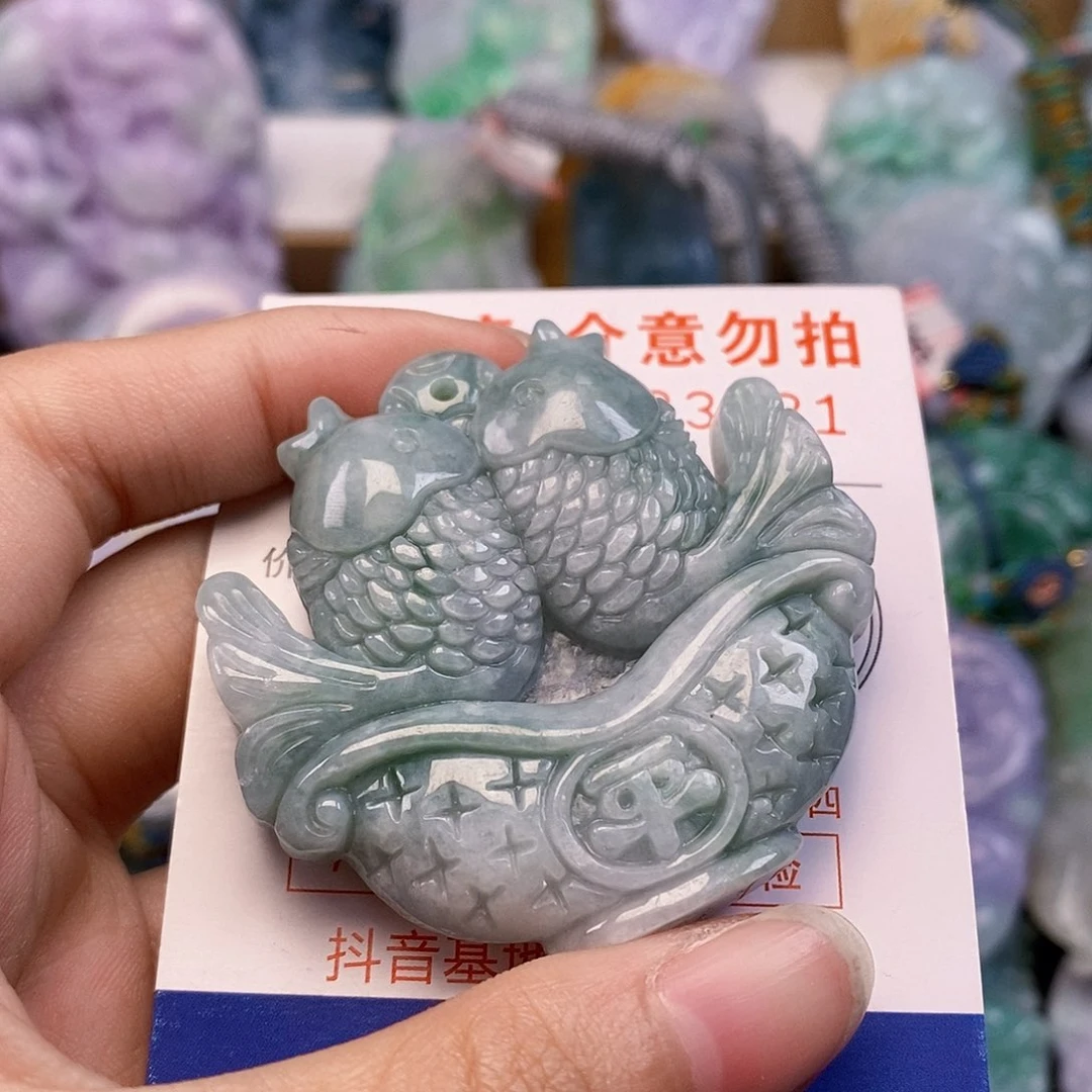 吊坠(不含链)未镶嵌翡翠