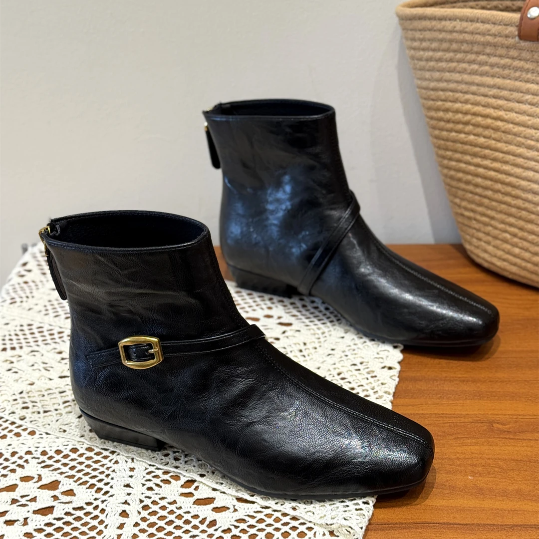 韩版方头厚底复古瘦瘦靴女2025新款秋季金属潮流皮带扣高级感短靴