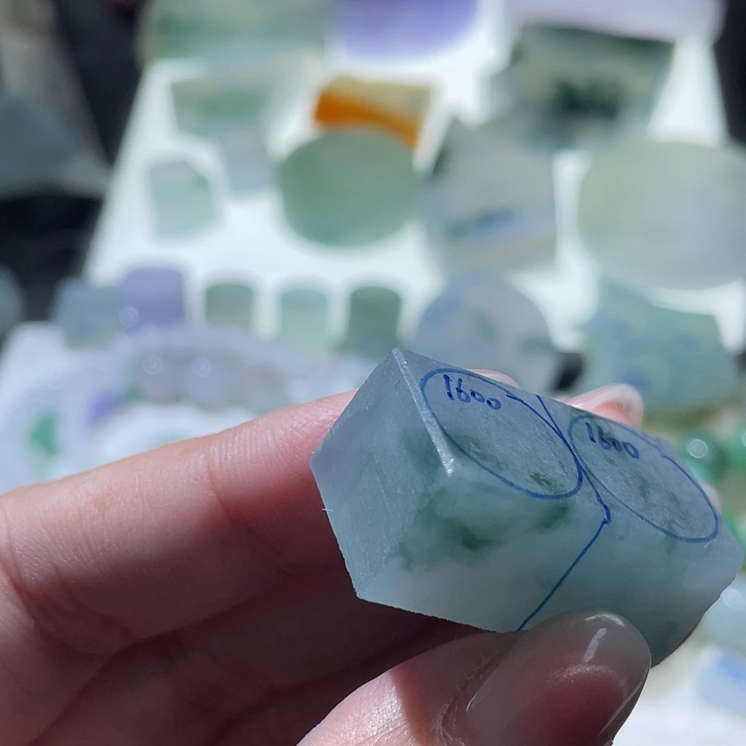 M***文定制翡翠未镶嵌方块