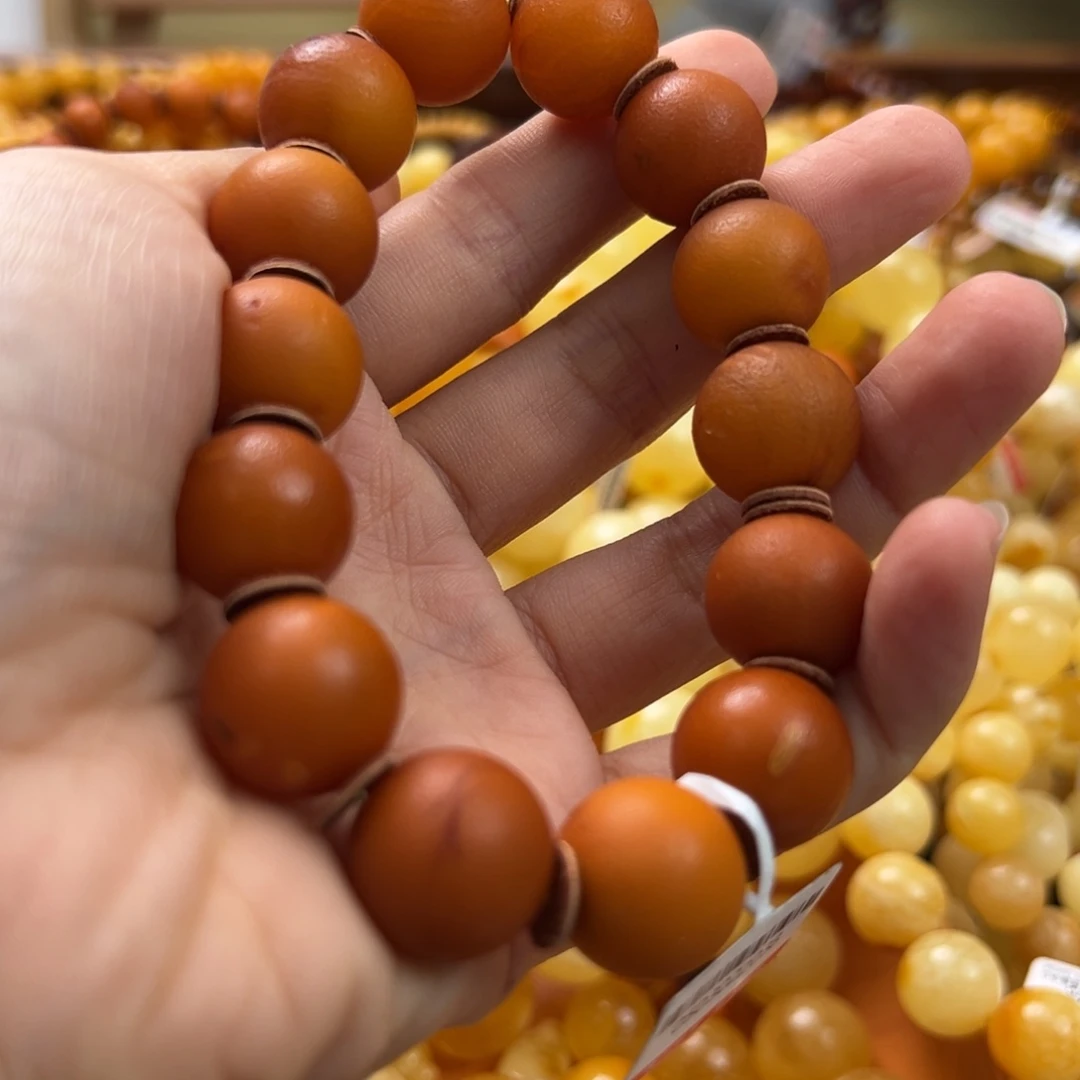 未镶嵌琥珀珠宝奇石