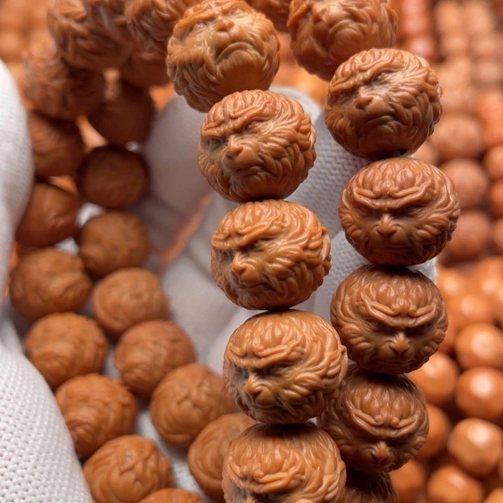 猴头核桃吊坠光*哥斗战胜佛