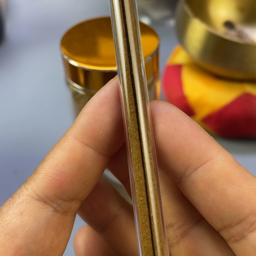 沉香沉香碎屑芽庄白棋藏红花手工香2克一管礼物