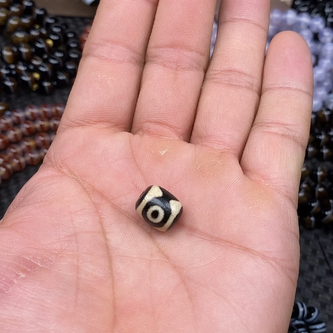 旋***兹未镶嵌手链玛瑙/玉髓