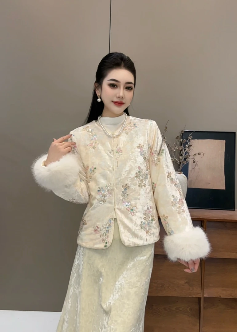 重工新中式国风棉服外套女2025新款高级感缎面刺绣加棉加厚