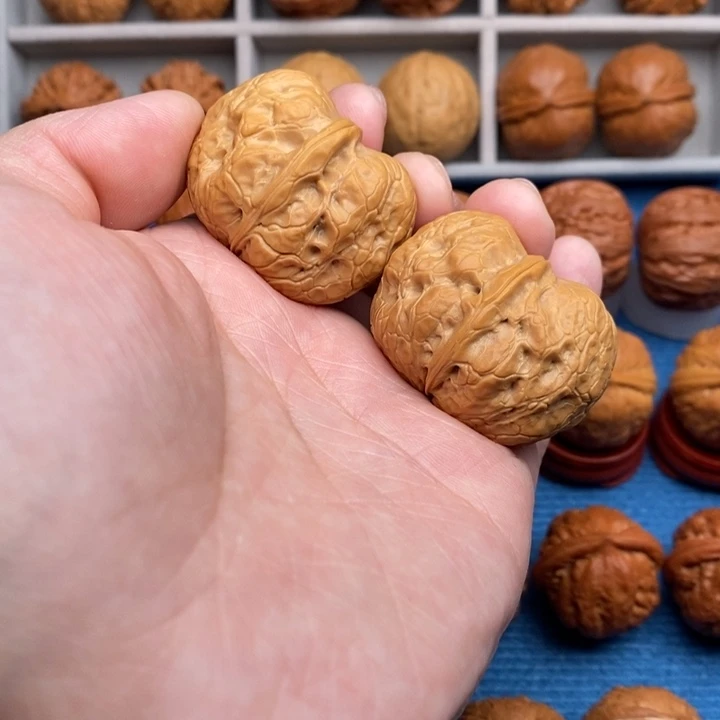 把件文玩核桃香妃元宝