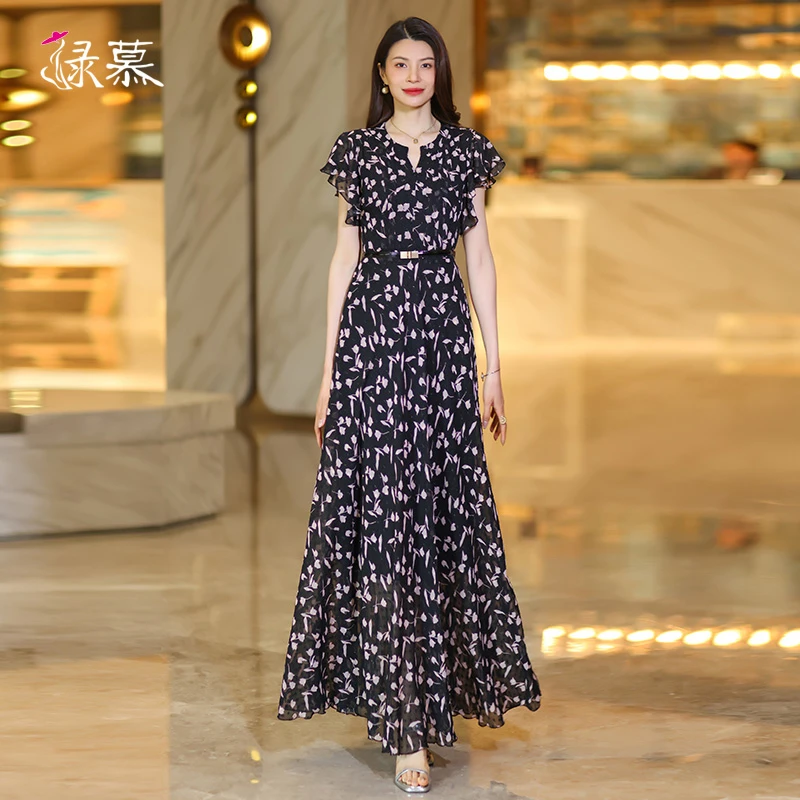 高级感连衣裙女夏季2025新款荷叶袖气质显瘦碎花超长裙到脚踝
