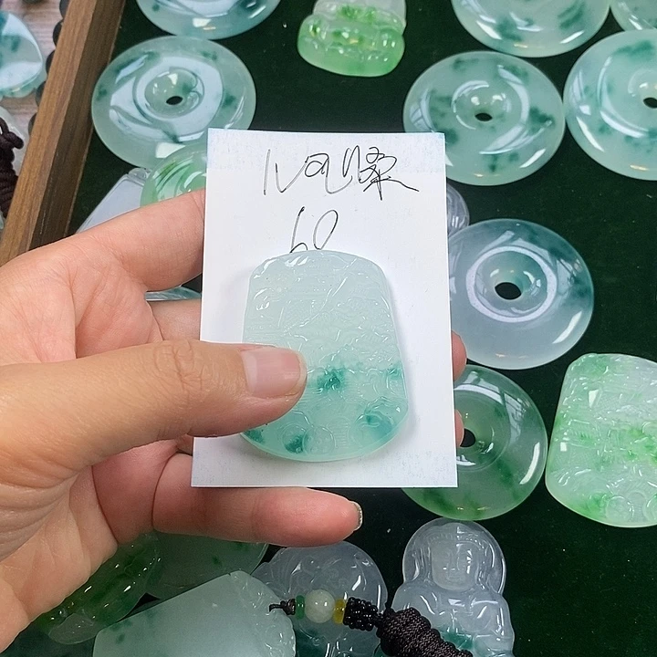 I***桑花岗石铁合金山水牌吊坠