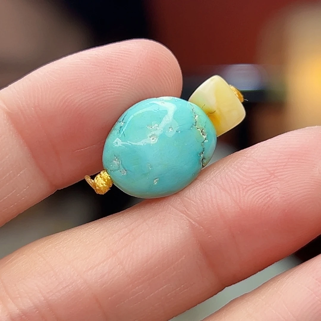 蜜蜡未镶嵌珠宝奇石