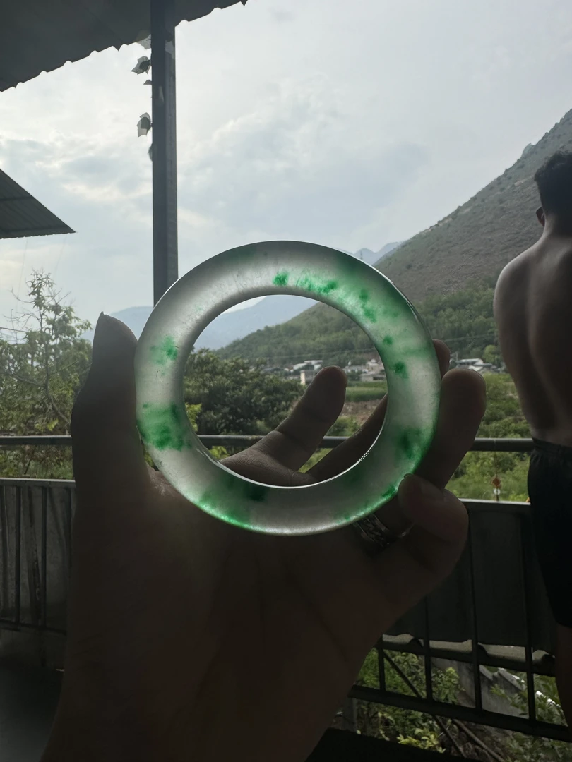 时尚飘花手镯b203