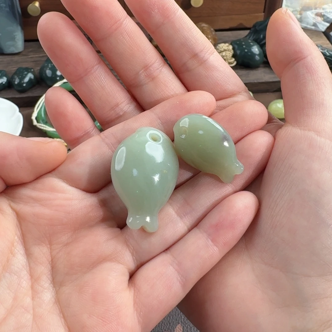 /***/和田玉未镶嵌颈饰