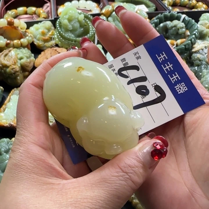透闪石质玉手把未镶嵌
