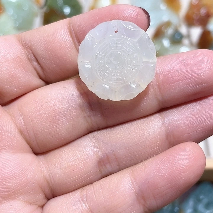 岫玉吊坠(不含链)未镶嵌