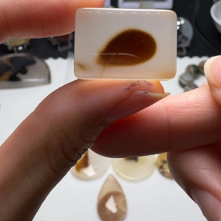 玛瑙/玉髓未镶嵌摆件