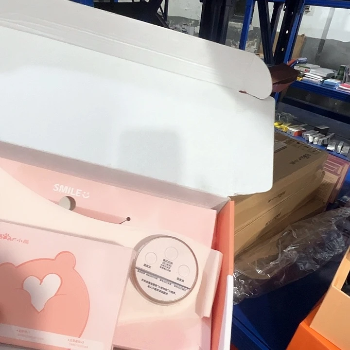 小胸暖腹加热按摩腰带。