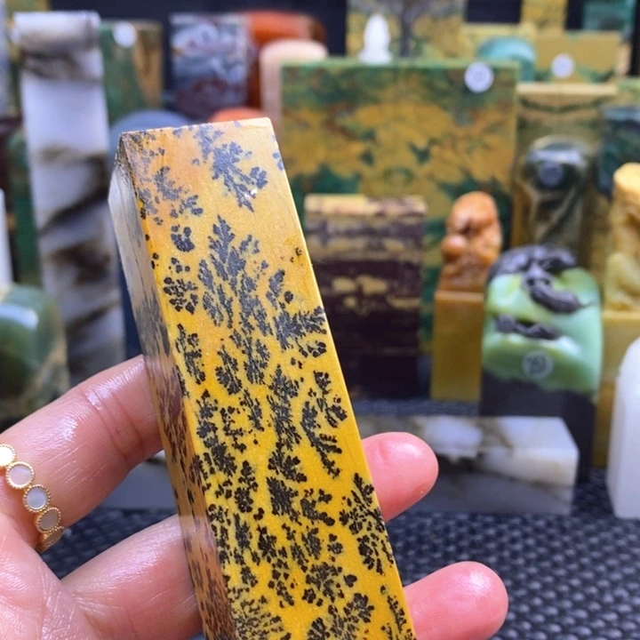 青田石历*青田石印章石