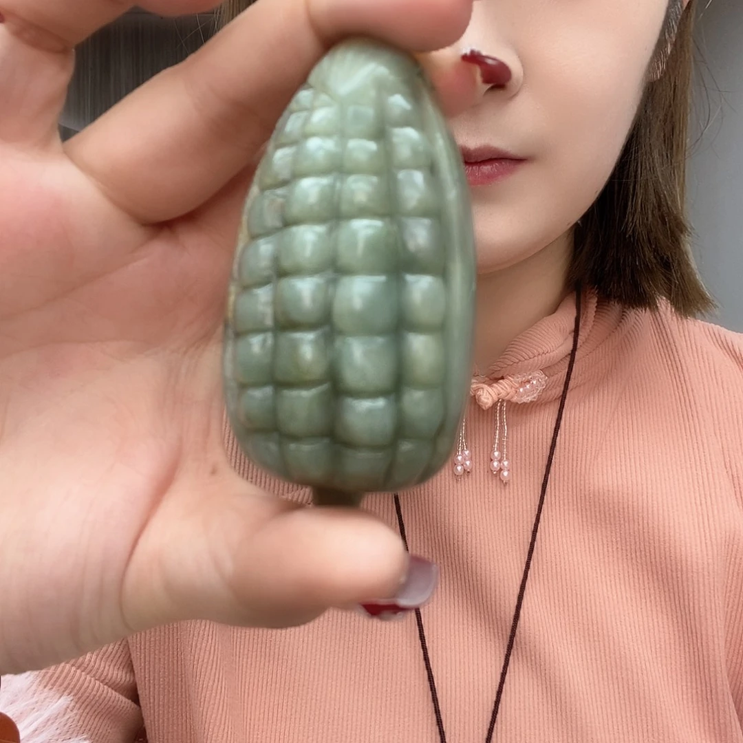 蛇纹石玉颈饰未镶嵌用****1