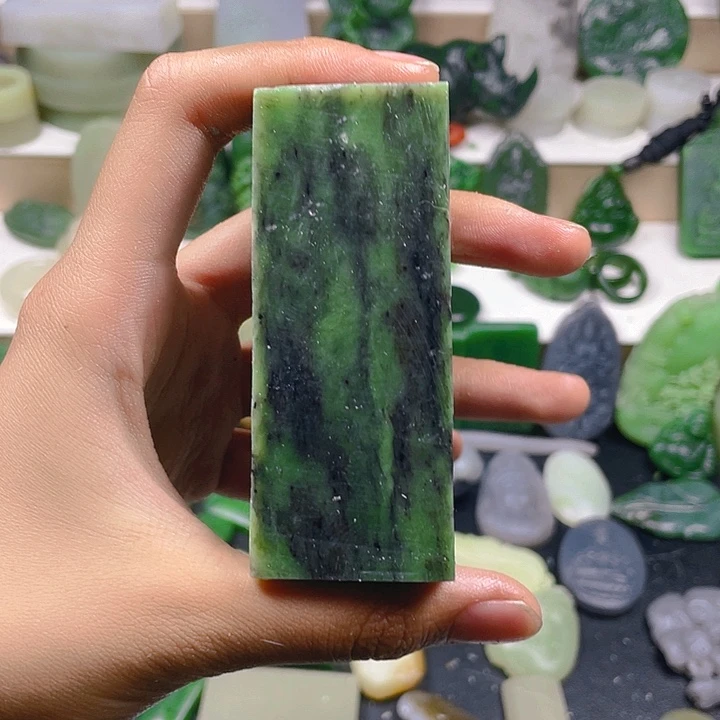 和田玉（碧玉）未镶嵌挂件