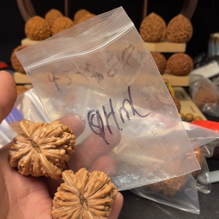 9***.文玩核桃把件四座楼