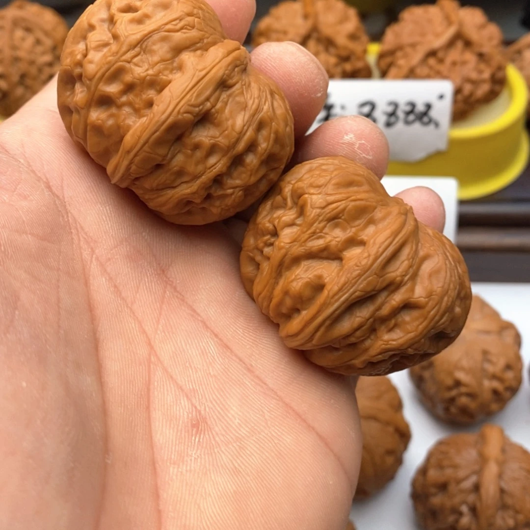 D***枫文玩核桃把件43元宝