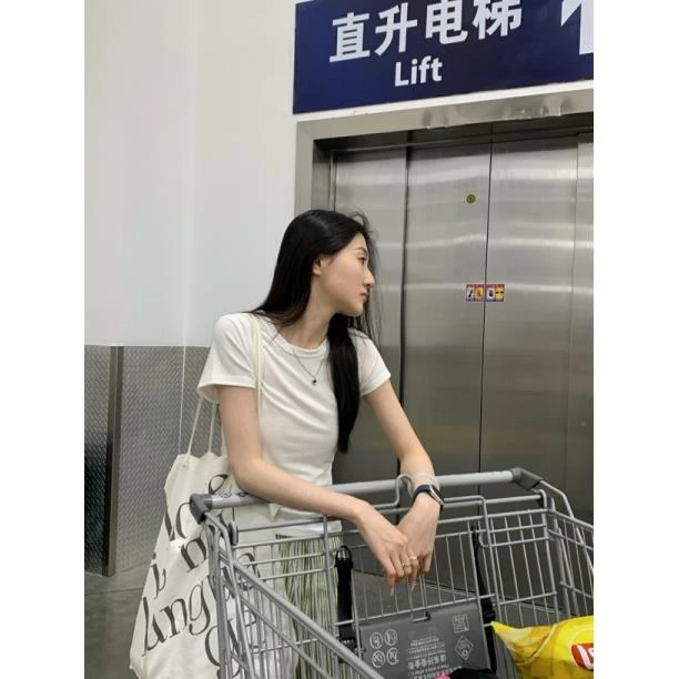 【清苍】夏季薄款修身正肩短袖T恤女百搭辣妹显瘦纯色休闲上衣