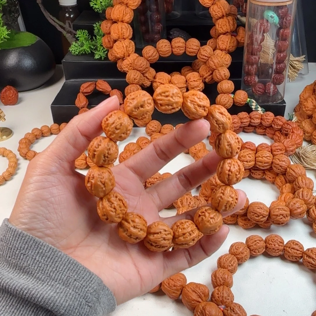 洛***。文玩核桃吊坠小核桃9