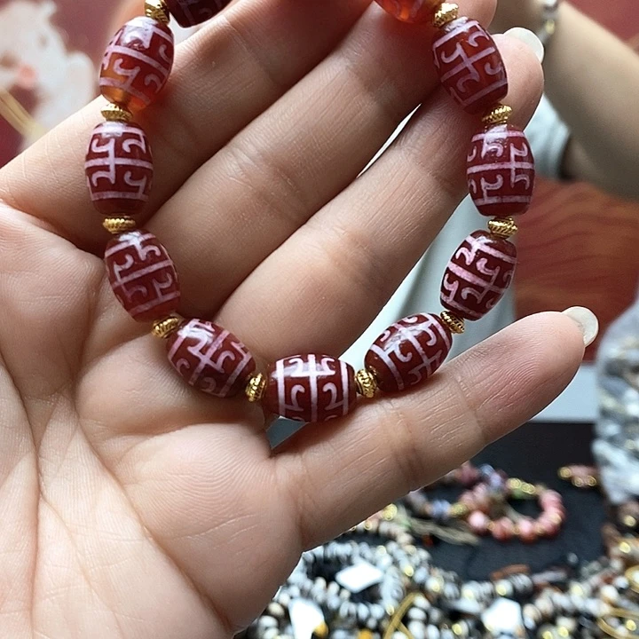 玛瑙/玉髓颈饰合金