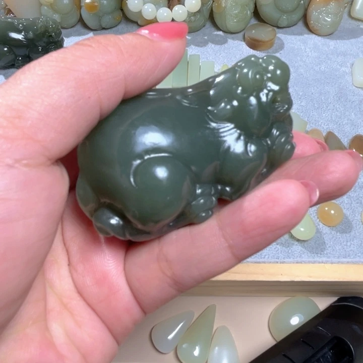 未镶嵌和田玉（糖玉）珠宝半成品