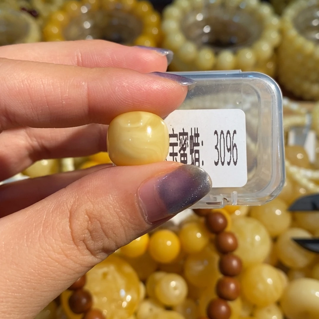 琥珀未镶嵌珠宝奇石3096