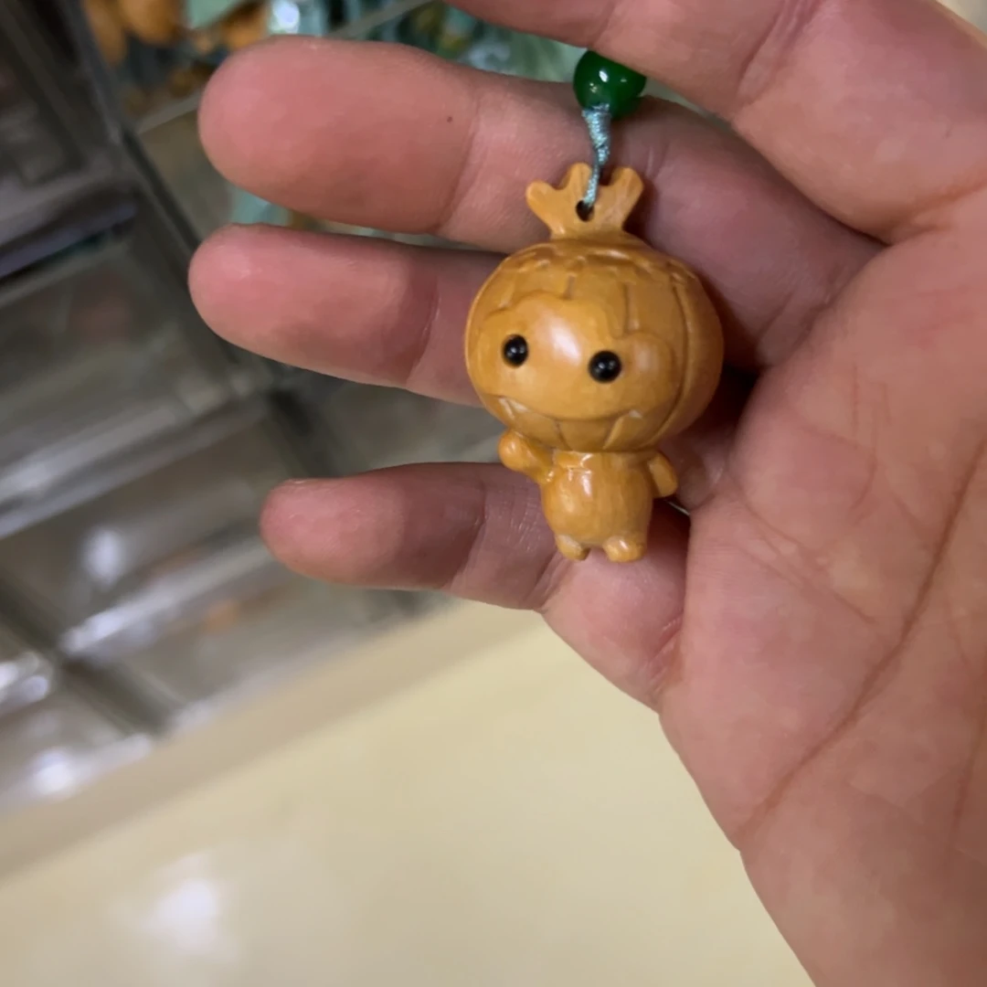 只买单纯的吊坠，没带链子，属的性质。