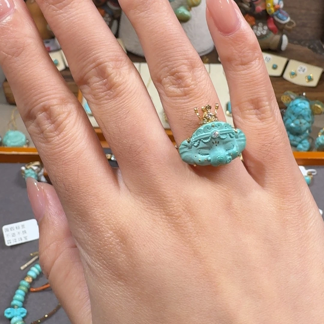绿松石18K金镶嵌戒指公主象