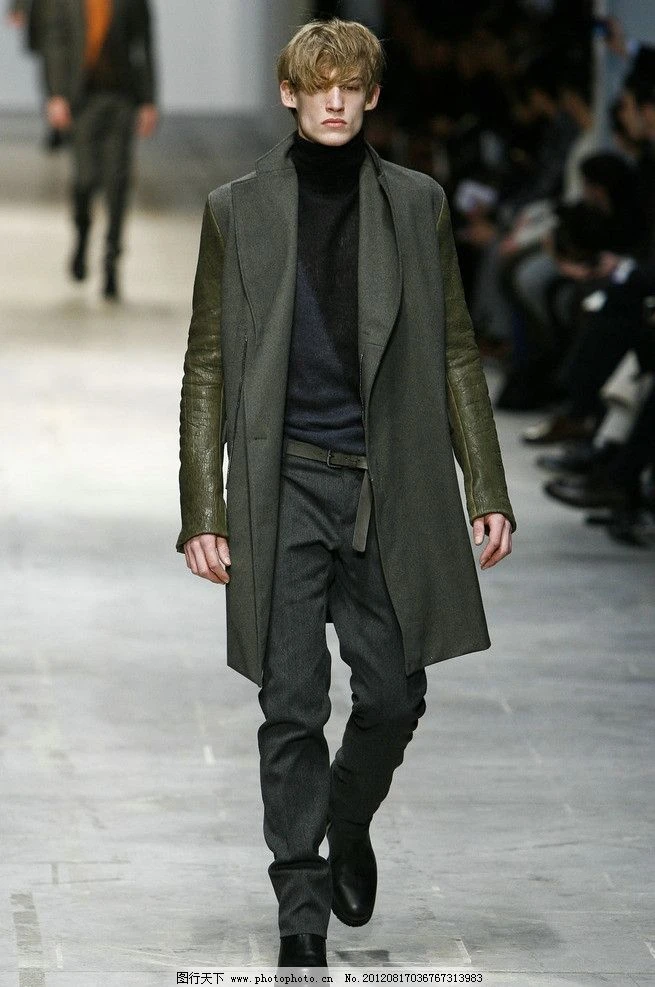 1832-2025春季新款轻奢男士黑白休闲连帽卫衣时尚潮牌