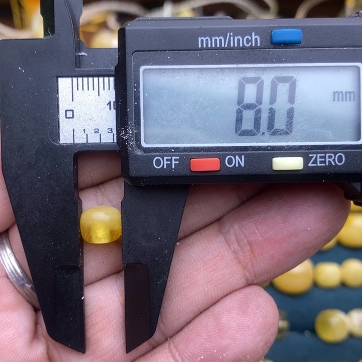 阿***丶裸石琥珀未镶嵌5号8*6.8