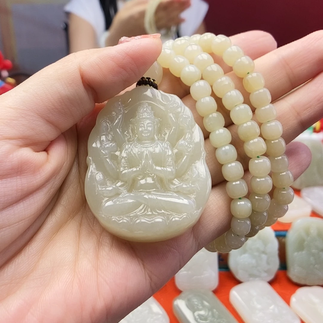无***神和田玉未镶嵌颈饰
