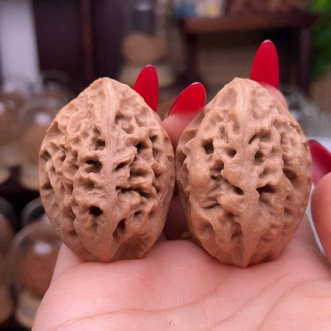 吊坠文玩核桃闷尖珊瑚蛋