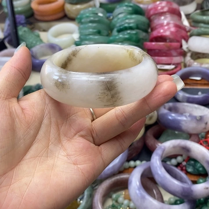 未镶嵌手镯石英质玉小****^