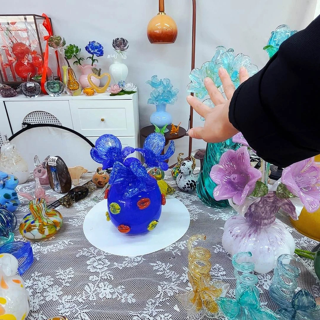 一套安妮家居花瓶摆件