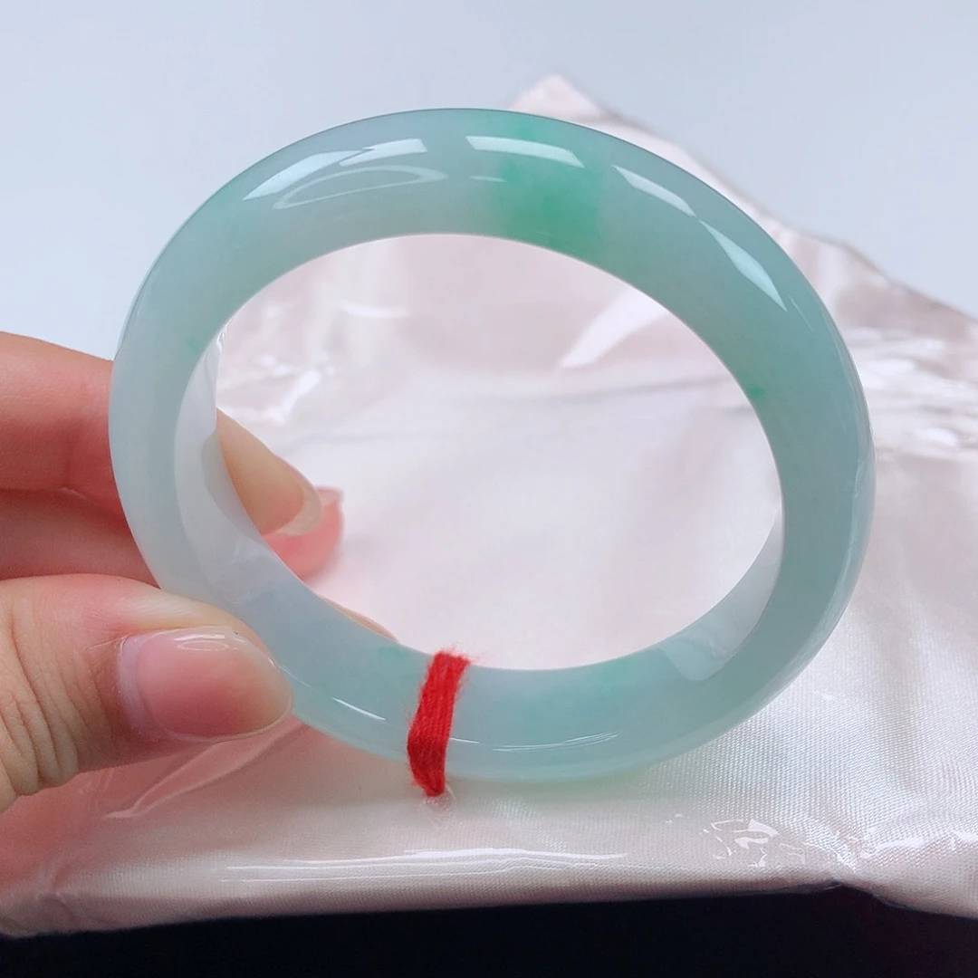 翡翠手镯未镶嵌52正圈