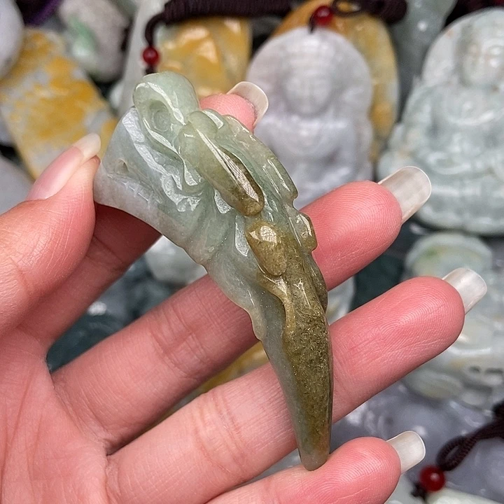 颈饰未镶嵌翡翠翡翠