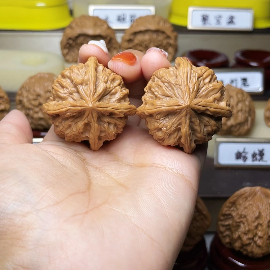 把件文玩核桃张*溪四棱39左右