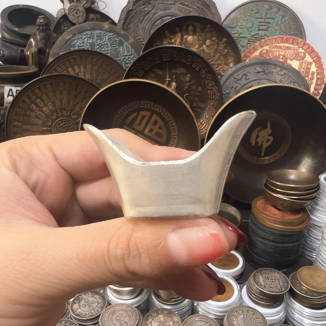 金属复古风格摆件