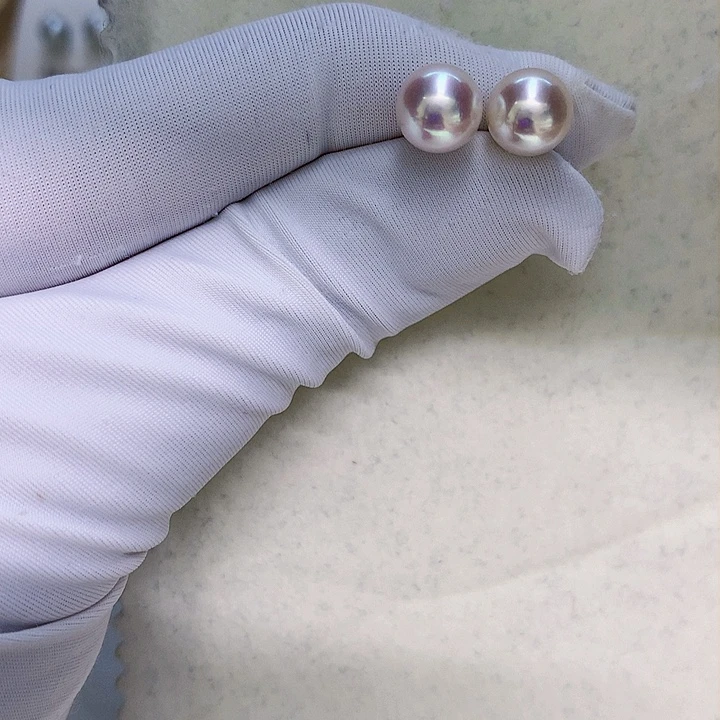 18K金镶嵌耳钉7.5-8海水珍珠