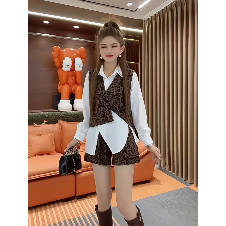 时尚套装2025早秋新款气质设计不规则高级衬衫马甲短裤显瘦三件套
