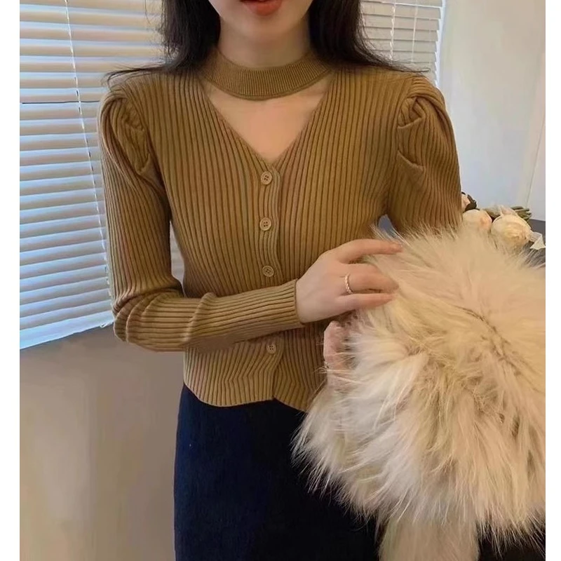 2025法式泡泡袖洋气针织开衫女冬新款韩版挂脖式V领小心机ins上衣