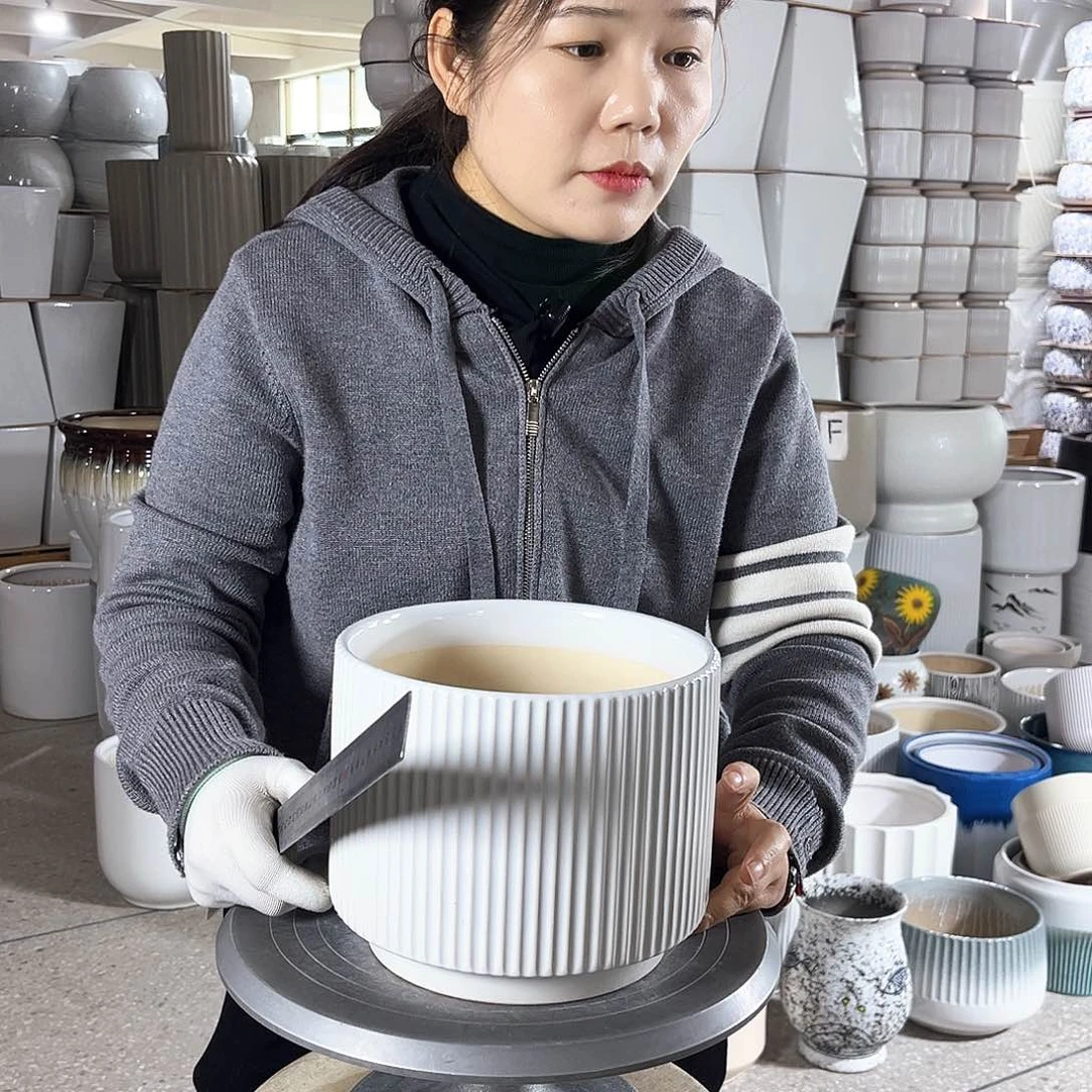 陶瓷口径20-16。亮白